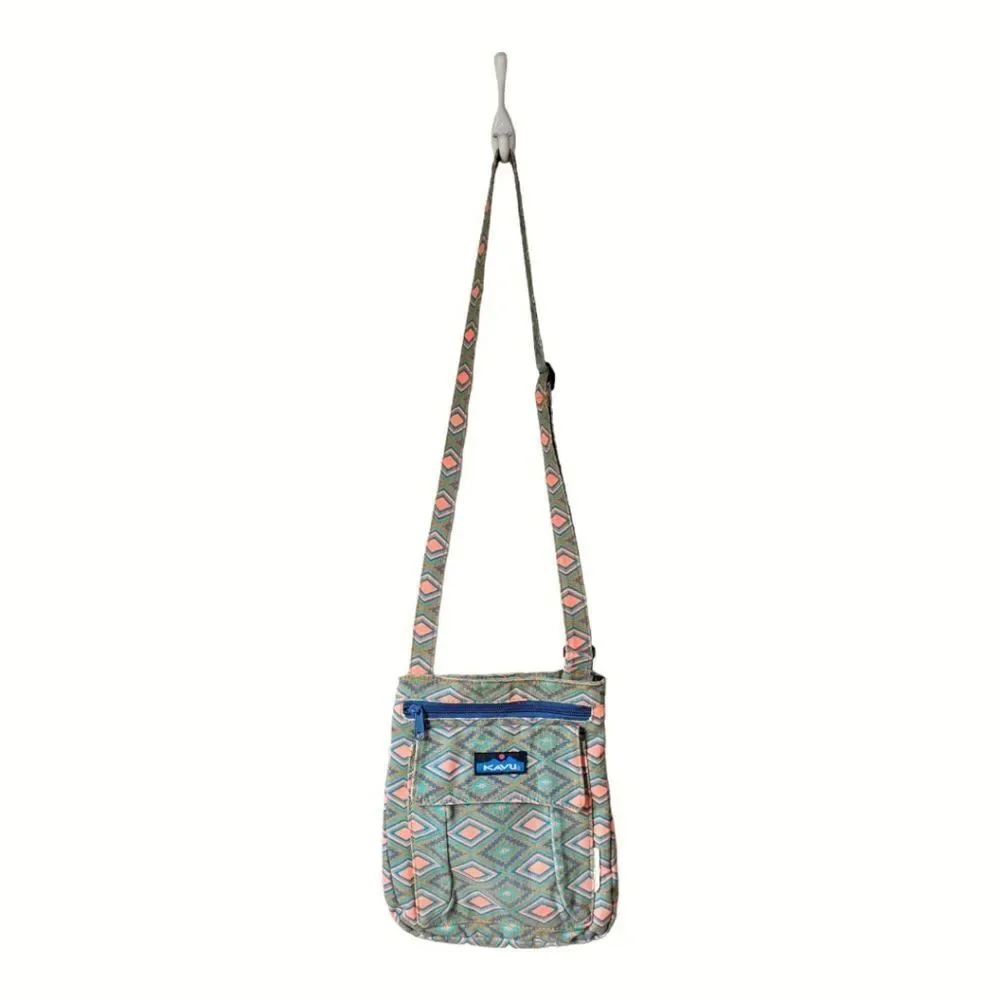 Kavu Keepalong Crossbody Bag in Diamond Print‎